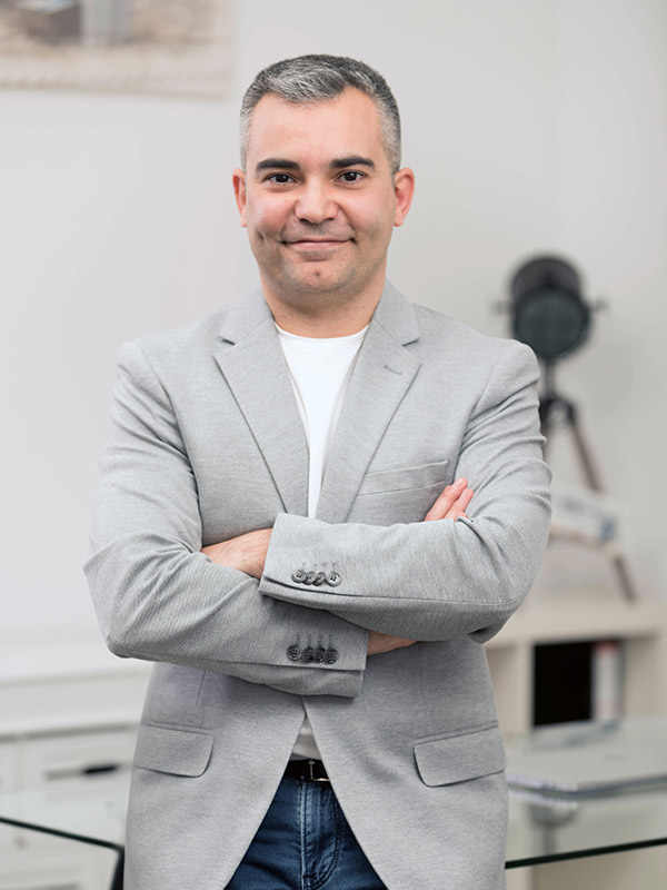 Jose Cabello, diseñador web